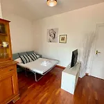 Edi\'S House